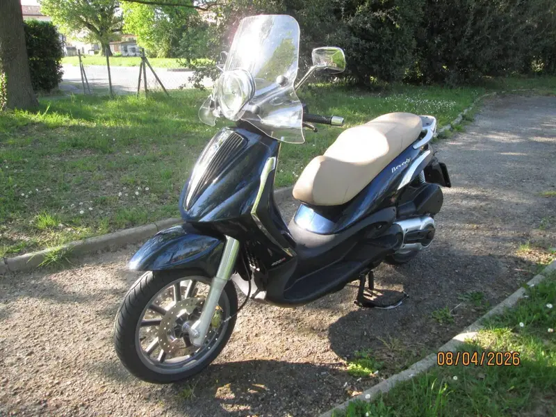 Piaggio Beverly Tourer 400 (2008 - 11) (2)