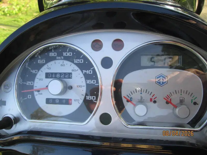 Piaggio Beverly Tourer 400 (2008 - 11) (7)