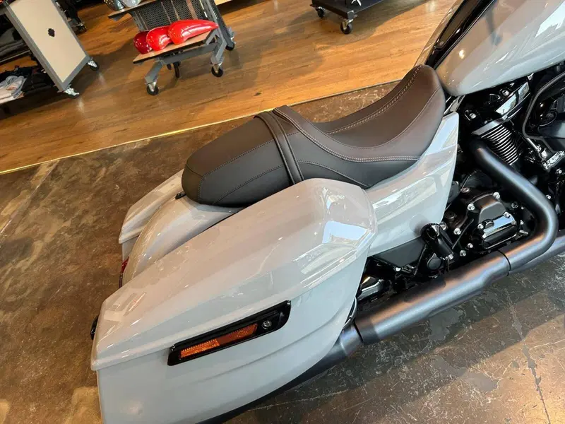 Harley-Davidson Road Glide (2024 - 26) (7)