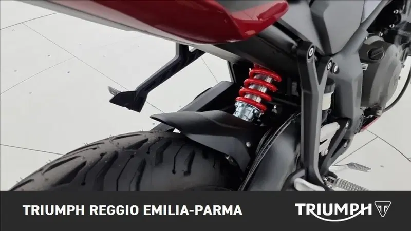 Triumph Trident 800 (2026) (17)