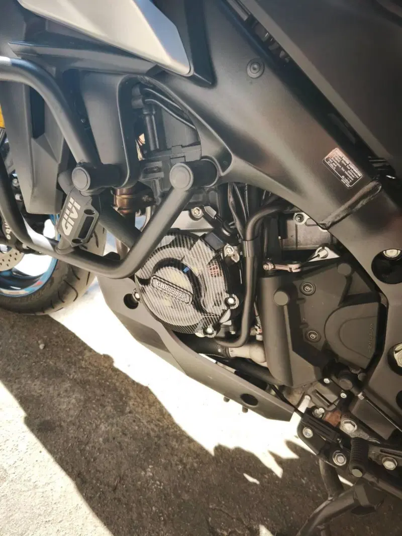 Suzuki GSX-S1000GX Touring (2024 - 26) (3)