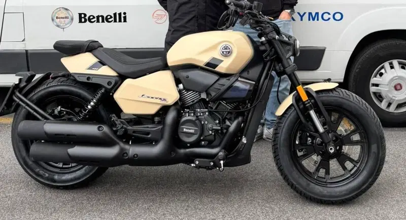 Benelli Leoncino 400 Bobber (2026)