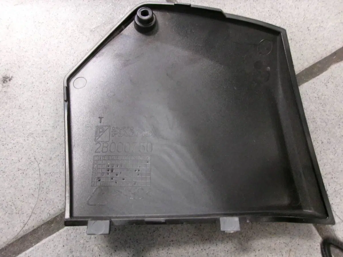 SPORTELLO ANTERIORE SINISTRO PIAGGIO MP3 350 SPORT