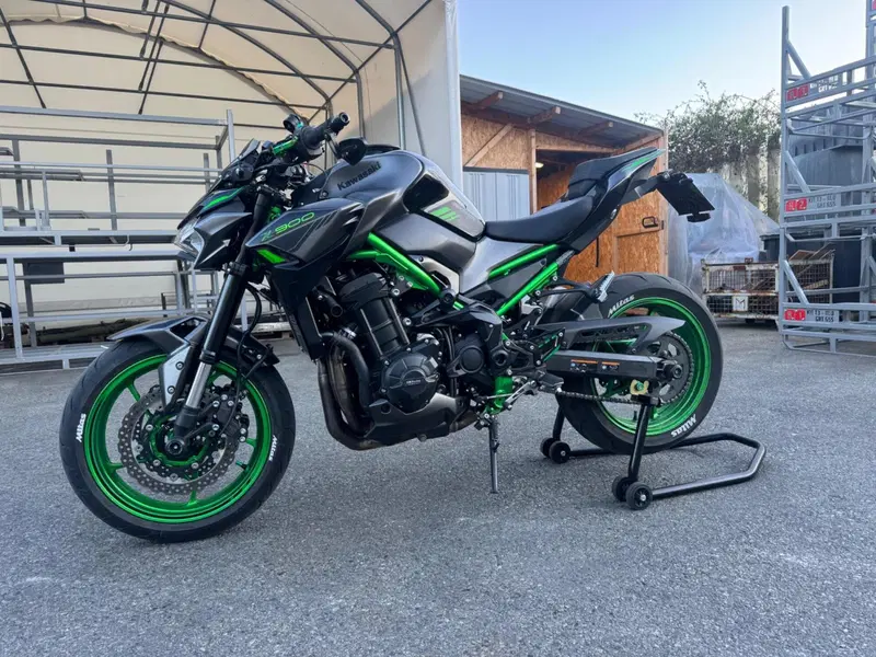 Kawasaki Z 900 (2021 - 24) (3)