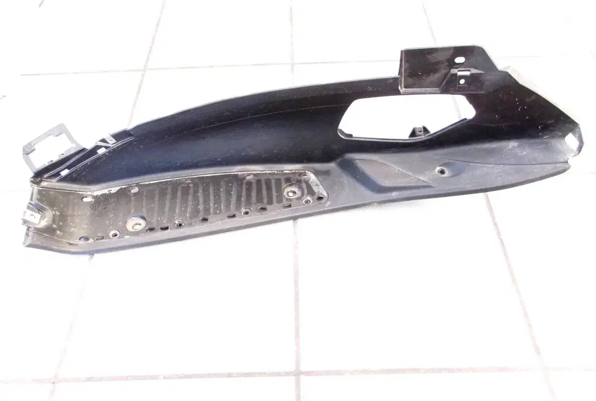 PEDANA SINISTRA PIAGGIO MP3 350 SPORT