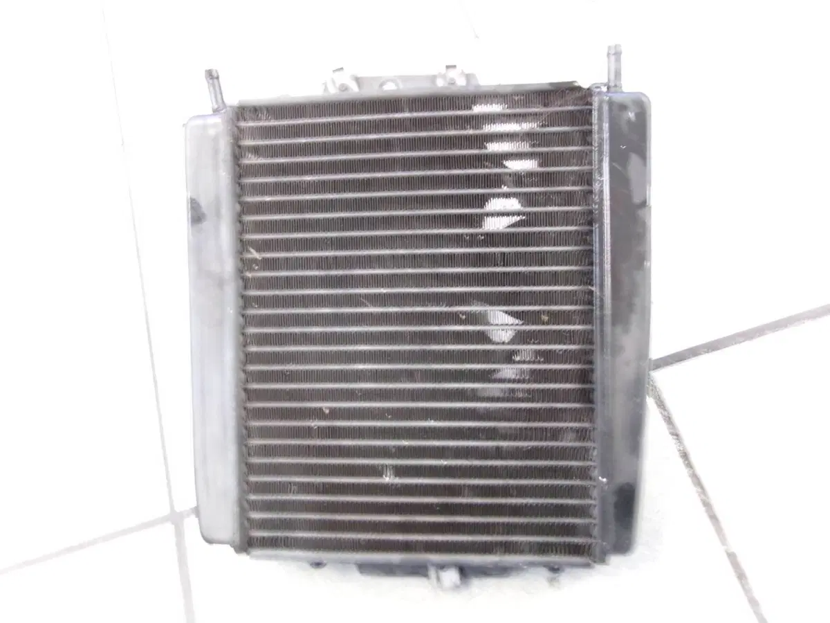 RADIATORE COMPLETO DI VENTOLA PIAGGIO MP3 350 SPOR