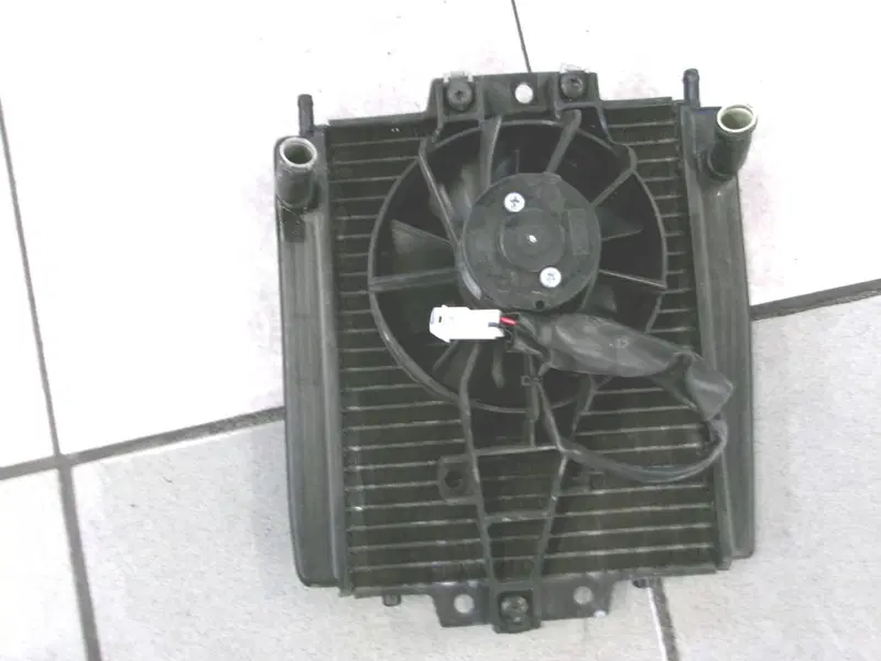 RADIATORE COMPLETO DI VENTOLA PIAGGIO MP3 350 SPOR (2)