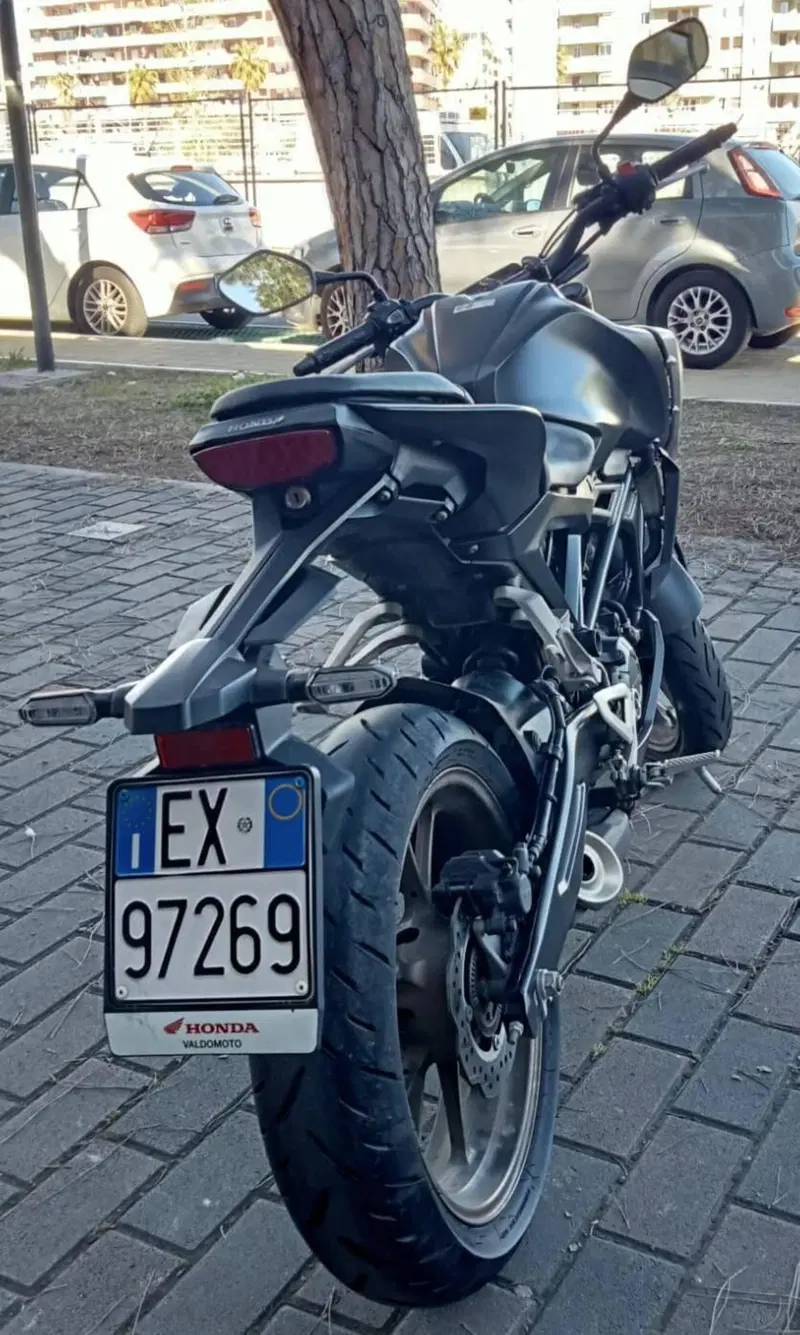Honda CB 125 R (2021 - 23) (4)