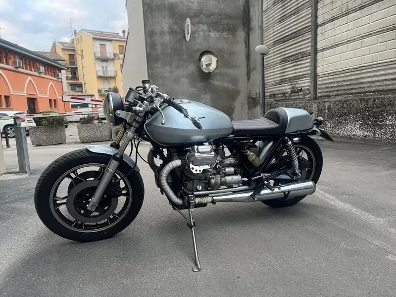 Moto Guzzi SP 1000