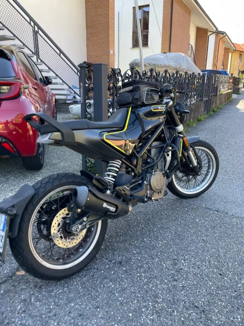 Husqvarna Svartpilen 401 (2018 - 19) (2)