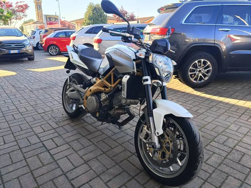 Aprilia Shiver 750 ABS (2010 - 17) (2)