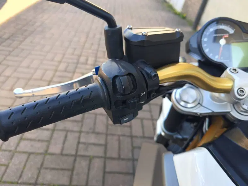 Aprilia Shiver 750 ABS (2010 - 17) (11)