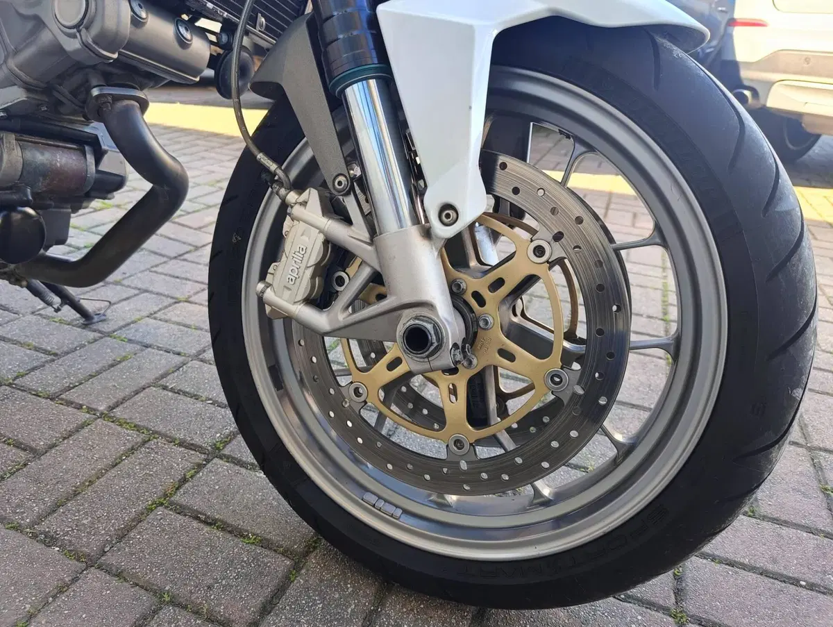 Aprilia Shiver 750 ABS (2010 - 17) (16)