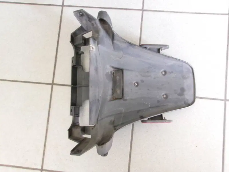 PARASPRUZZI POSTERIORE PIAGGIO MP3 350 SPORT (2)