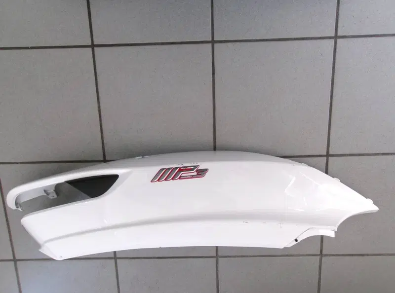 FIANCO DESTRO PIAGGIO MP3 350 SPORT