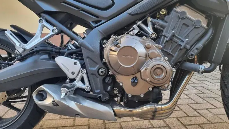 Honda CB 650 F (2017 - 18) (5)