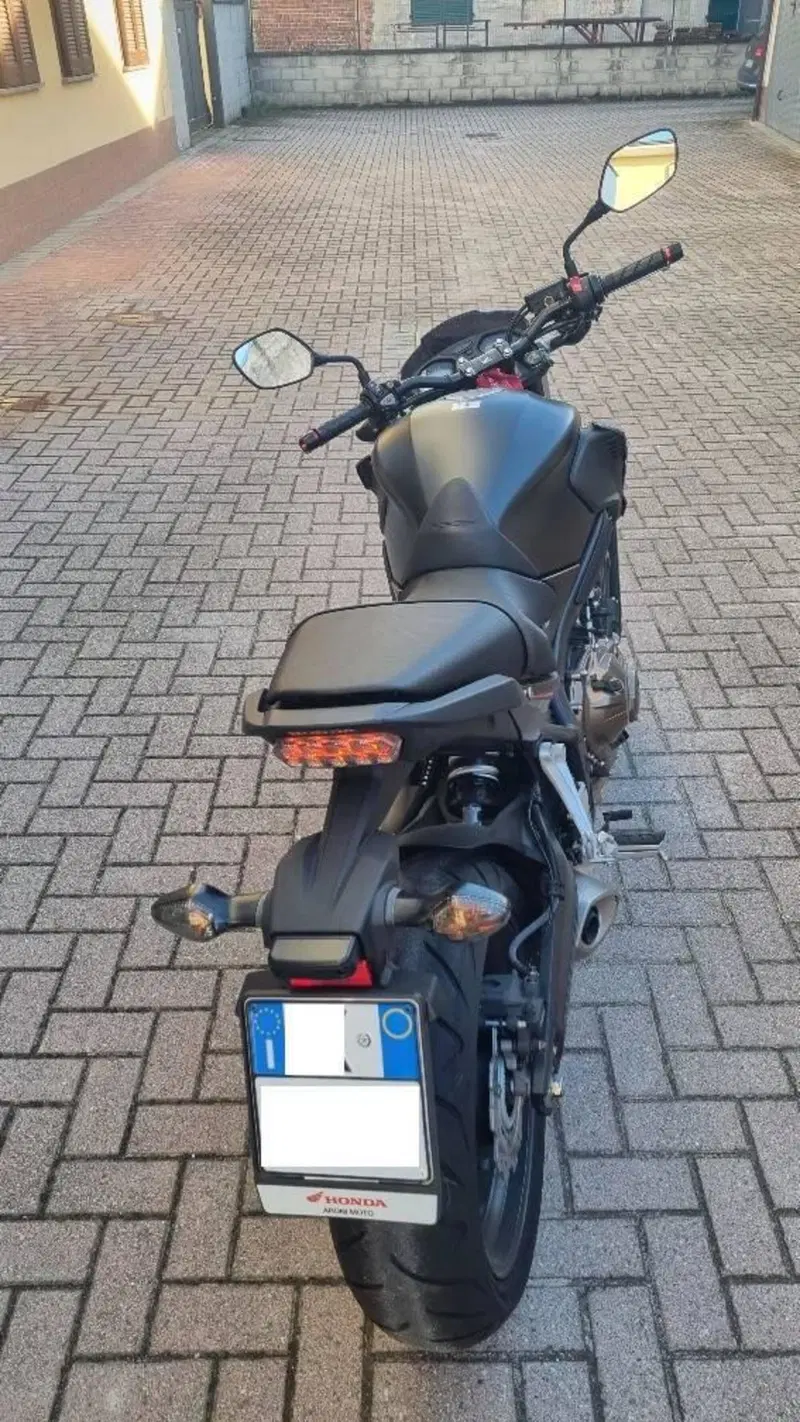 Honda CB 650 F (2017 - 18) (8)