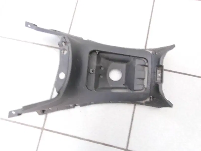 COPERCHIO CENTRALE PIAGGIO MP3 350 SPORT (2)