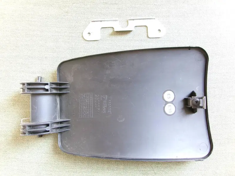 SPORTELLO BENZINA PIAGGIO MP3 350 SPORT (2)
