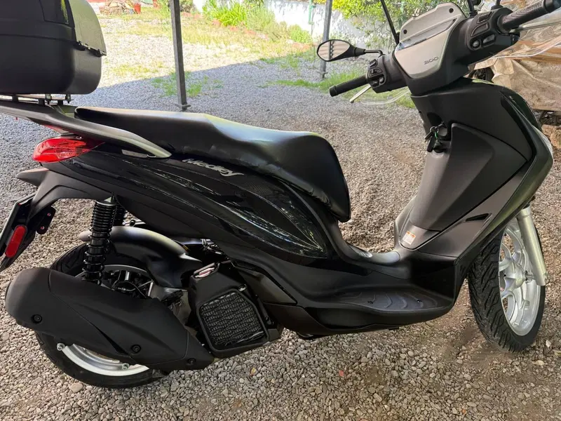 Piaggio Medley 200 (2025 - 26) (2)