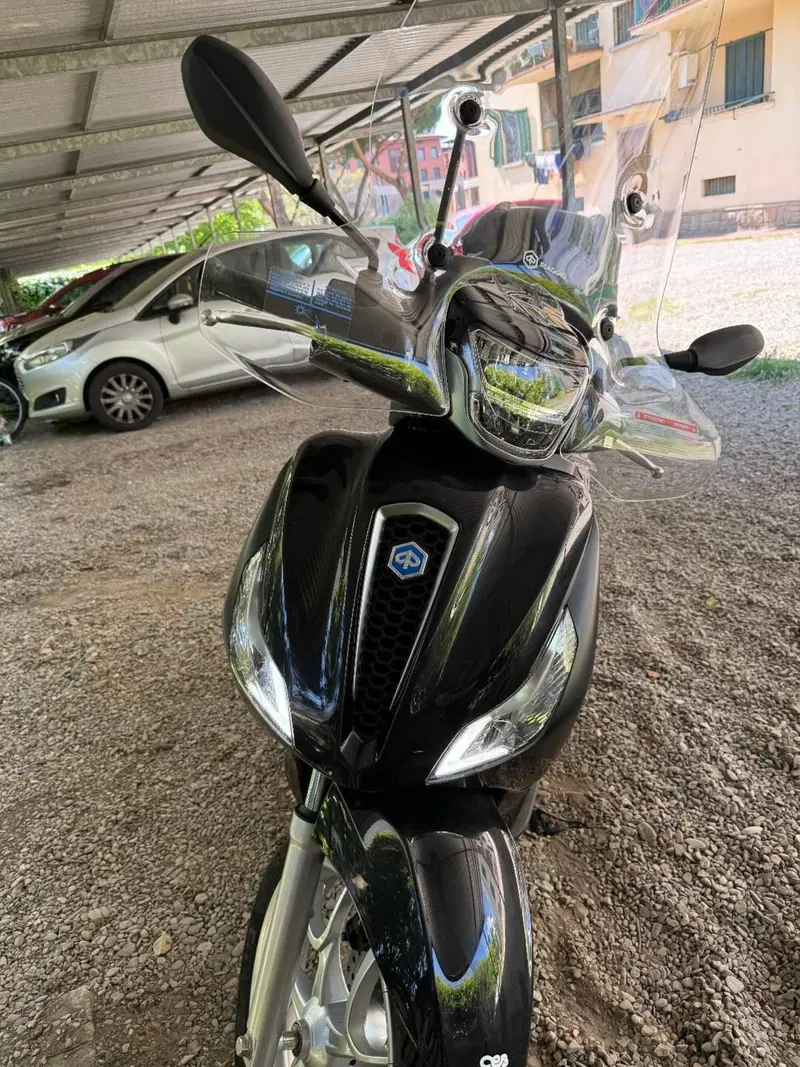 Piaggio Medley 200 (2025 - 26) (4)