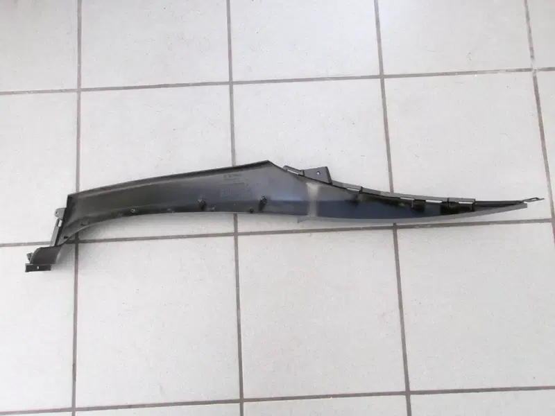 COPERCHIO CENTRALE SINISTRO PIAGGIO MP3 350 SPORT (3)