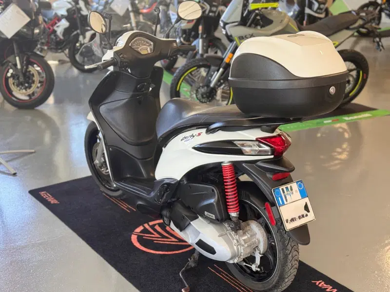Piaggio Liberty 150 3V S ABS (2021 - 24) (3)