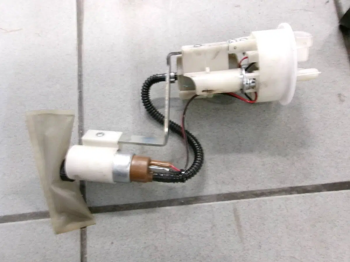 POMPA BENZINA PIAGGIO MP3 350 SPORT