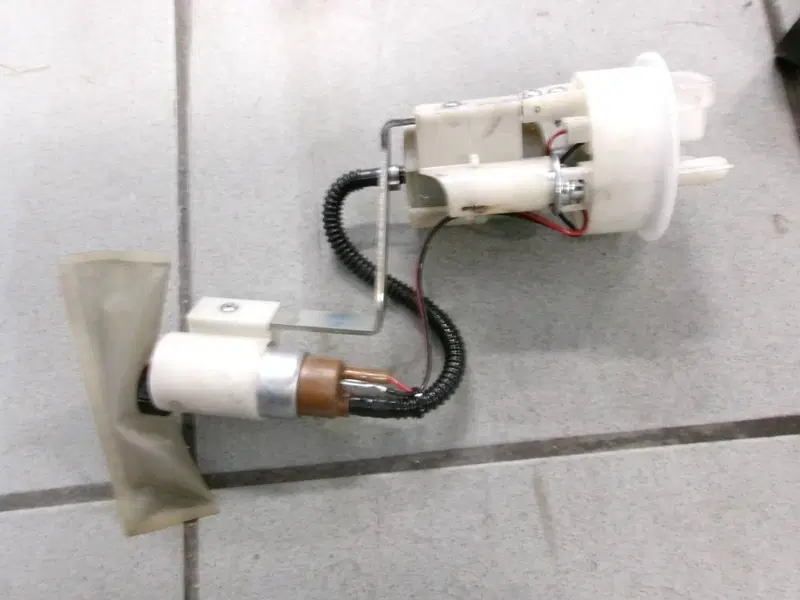POMPA BENZINA PIAGGIO MP3 350 SPORT
