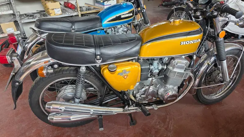 Honda cb 750 four (2)