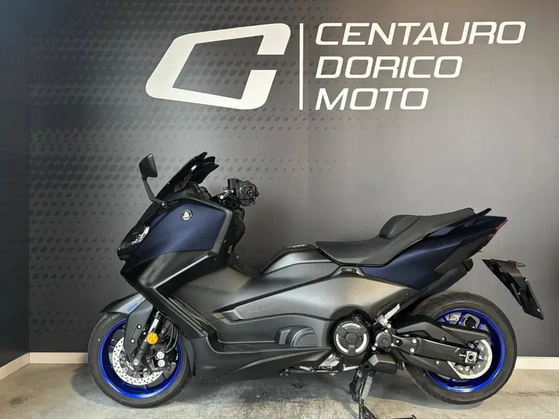 Yamaha T-Max 560 (2022 - 24) (2)