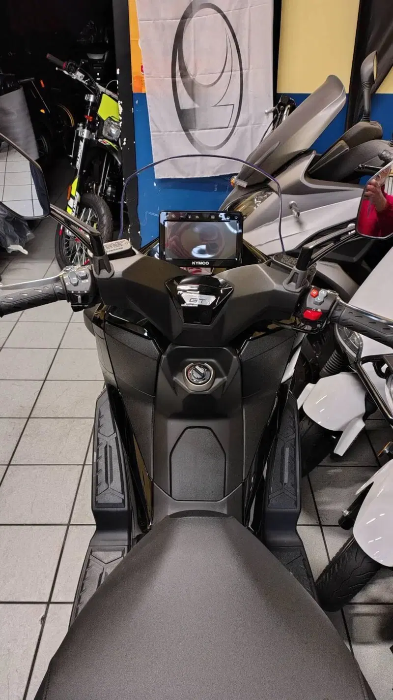 Kymco Downtown 350i GT (2024 - 26) (2)