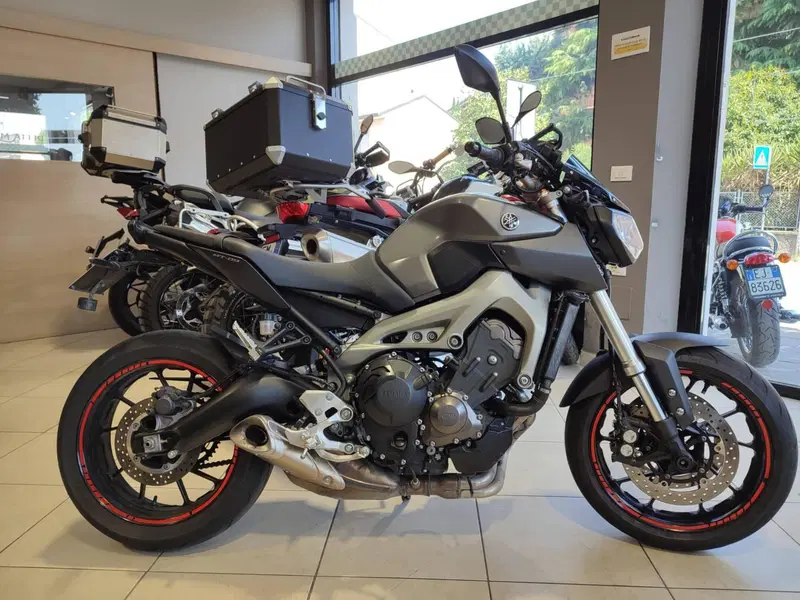 Yamaha MT-09 (2013 - 15)