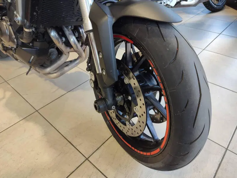Yamaha MT-09 (2013 - 15) (16)