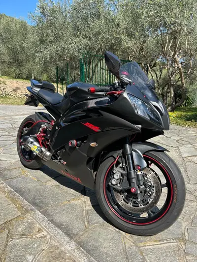 Yamaha YZF R6 (2008 - 09) usata