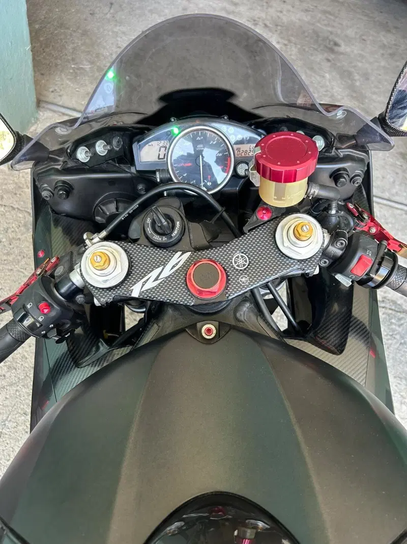 Yamaha YZF R6 (2008 - 09) (9)