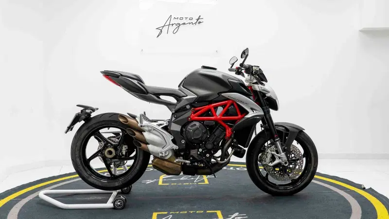 MV Agusta Brutale 800 EAS ABS (2016 - 19) (2)