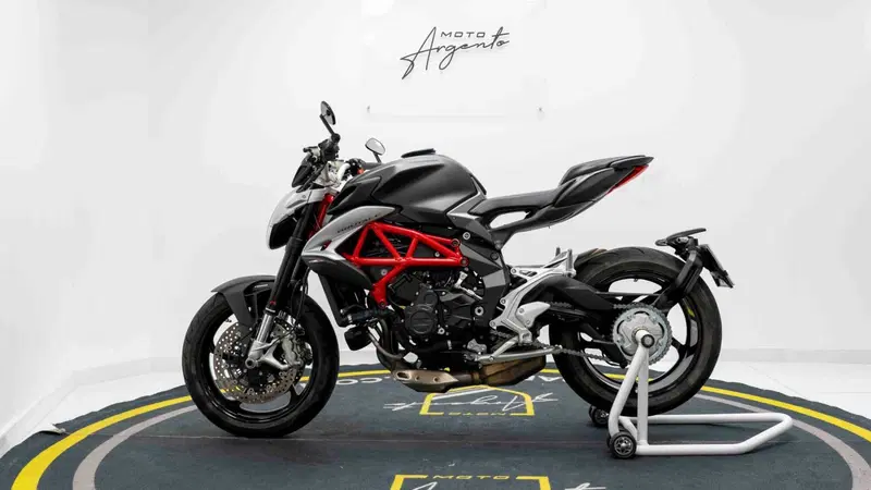 MV Agusta Brutale 800 EAS ABS (2016 - 19) (6)