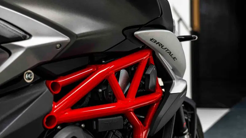 MV Agusta Brutale 800 EAS ABS (2016 - 19) (15)