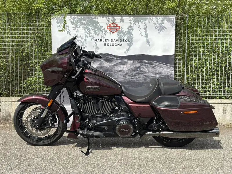 Harley-Davidson CVO Street Glide (2024) (4)