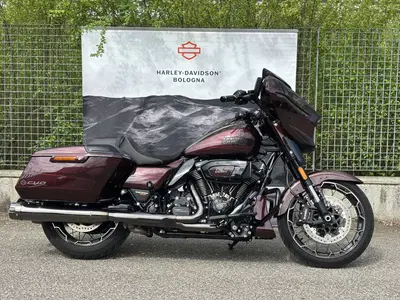 Harley-Davidson CVO Street Glide (2024) usata