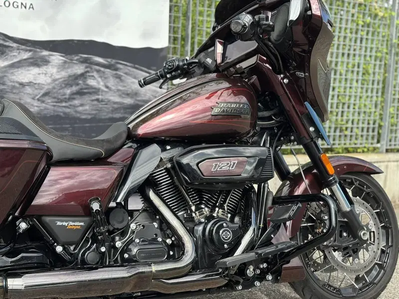 Harley-Davidson CVO Street Glide (2024) (10)
