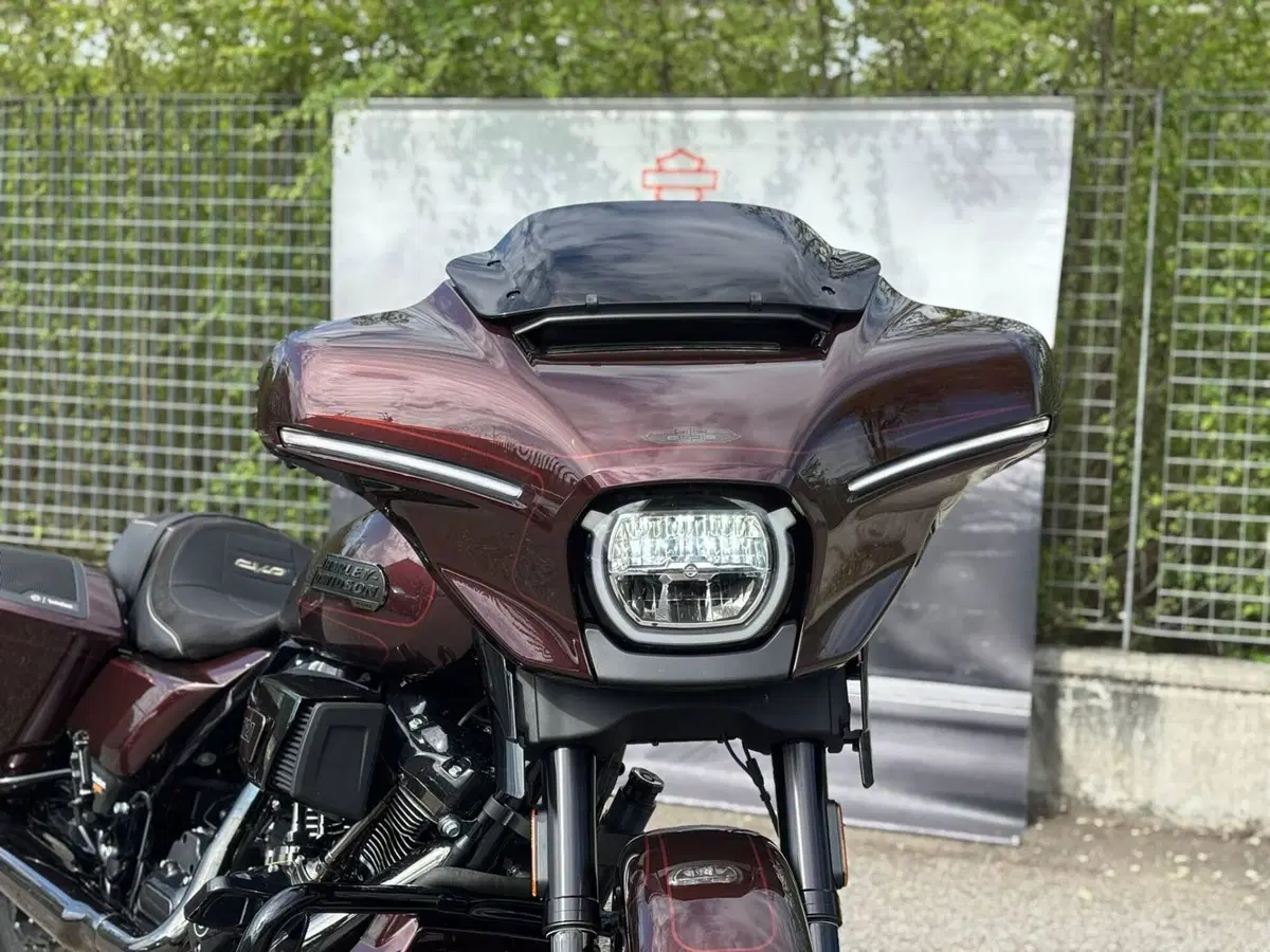Harley-Davidson CVO Street Glide (2024) (3)