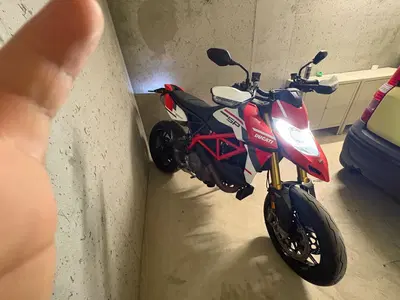 Ducati Hypermotard 950 SP (2022 - 25) usata