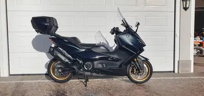 Yamaha T-Max 560 Tech Max (2022 - 24) usata