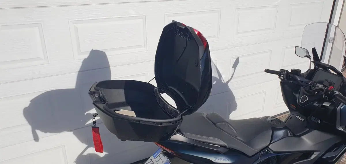 Yamaha T-Max 560 Tech Max (2022 - 24) (7)