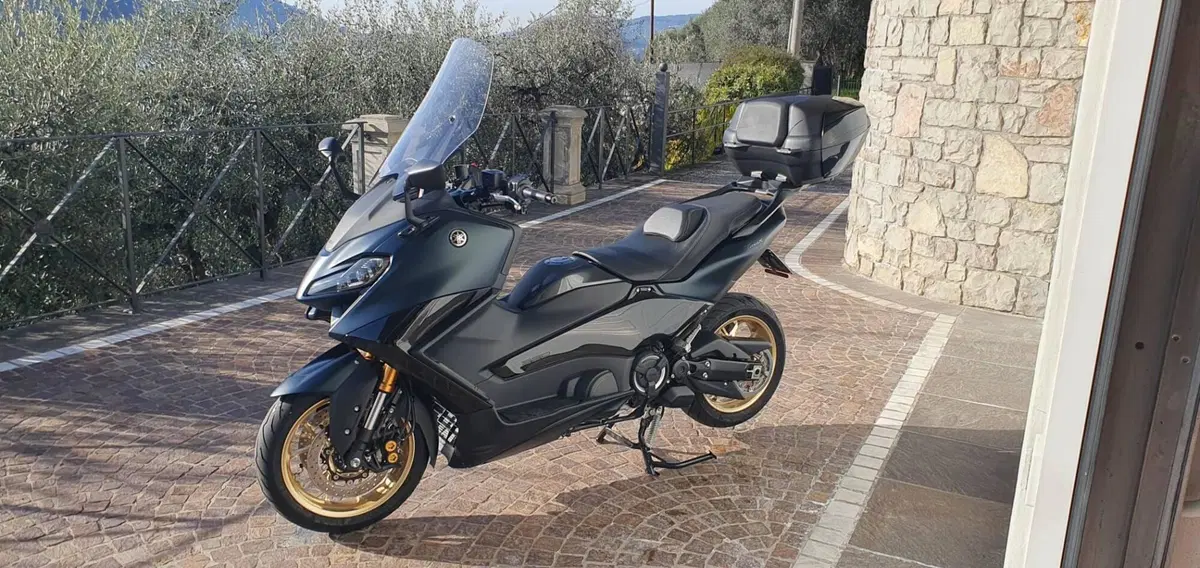Yamaha T-Max 560 Tech Max (2022 - 24) (9)