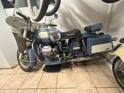 Moto Guzzi v7 ex polizia d'epoca