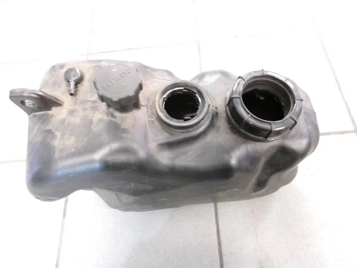 SERBATOIO PIAGGIO MP3 350 SPORT (4)