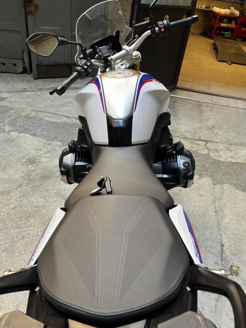 Bmw R 1250 R (2021 - 25) (5)